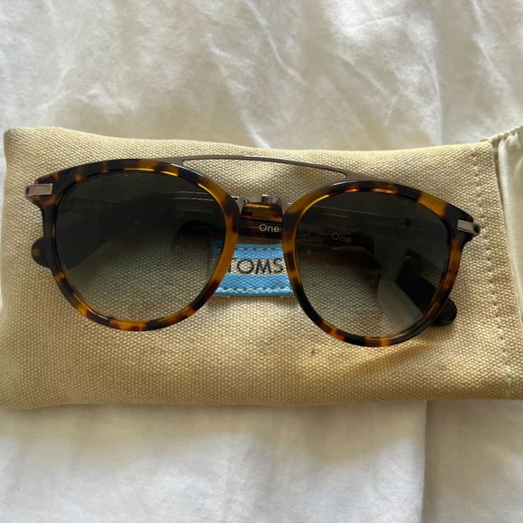 Toms Accessories - Toms sunglasses barely ever worn